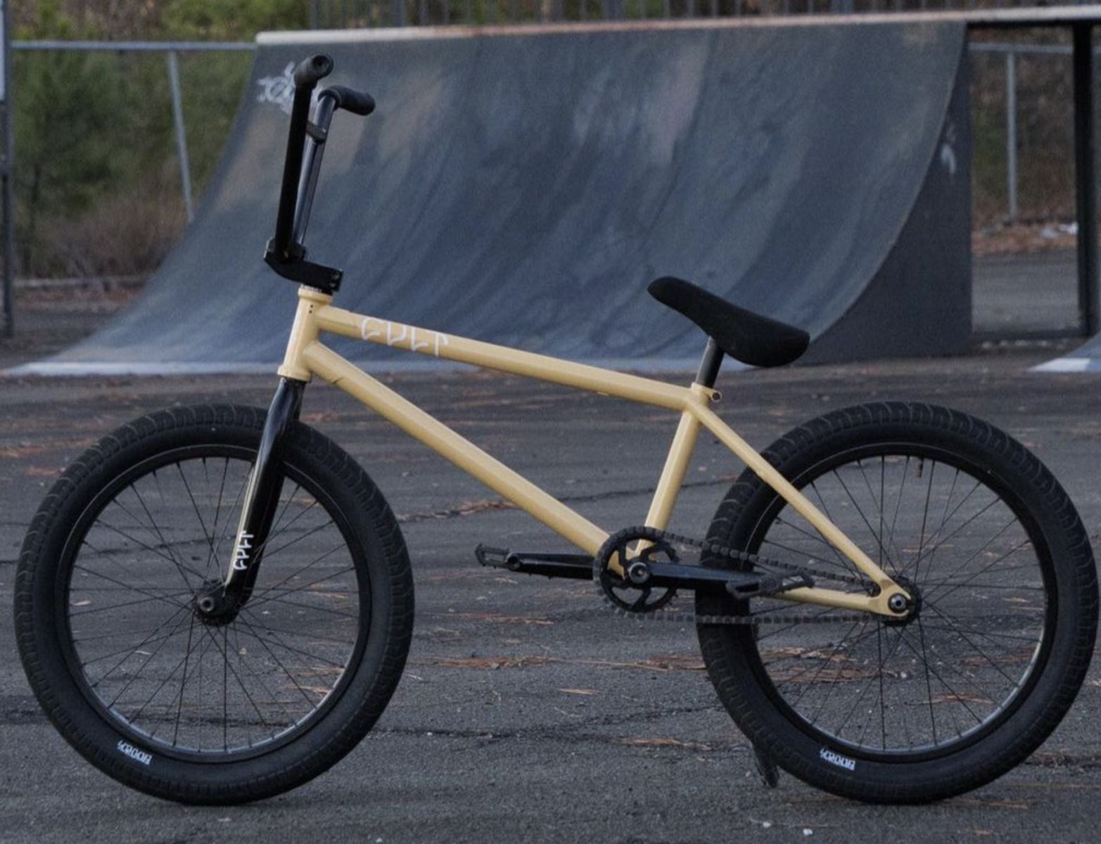 Cult hotsell dak frame